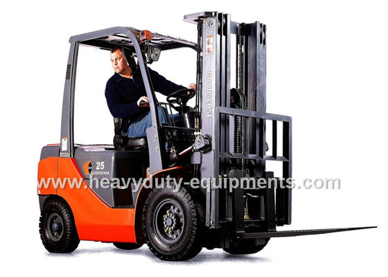 चीन 4 Cylinder Gasoline Forklift Loading Truck 2070mm Overhead Guard Height आपूर्तिकर्ता