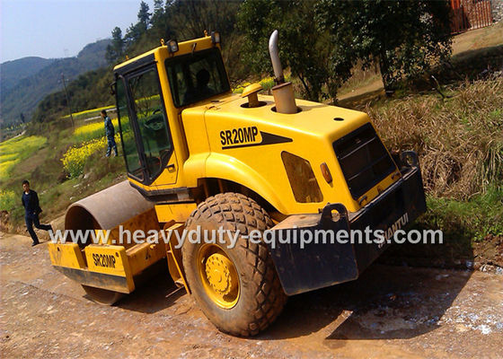 चीन Shantui road roller SR26 handle large projects such as dams, berms, ports आपूर्तिकर्ता